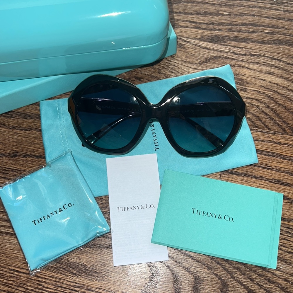 🔥 SALE NWT Tiffany & Co. Sunglasses 😎